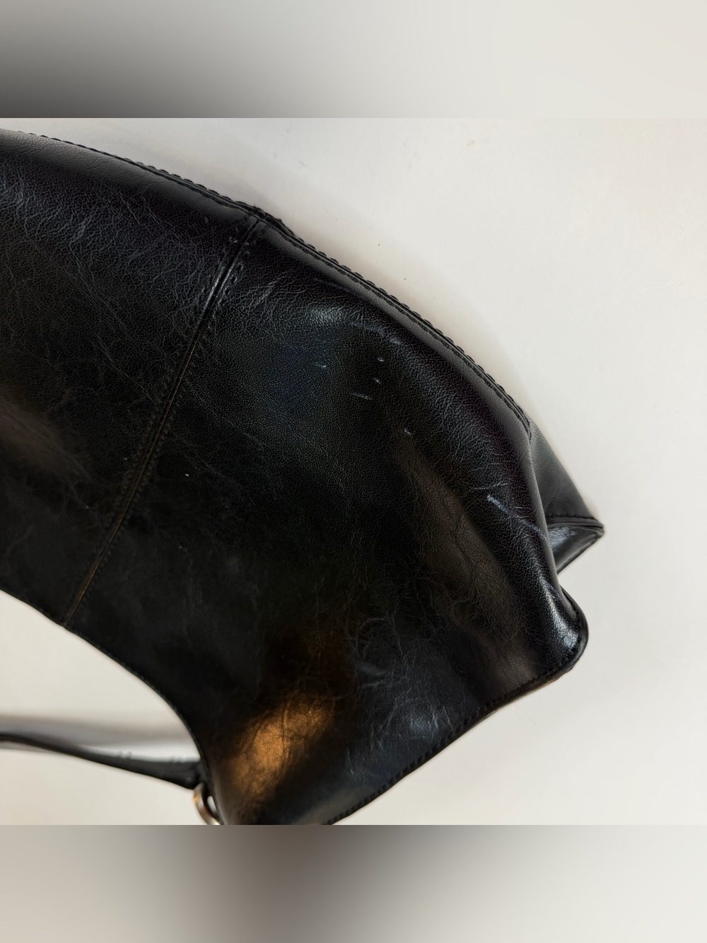 Vintage Y2K Liz Claiborne Shoulder Bag Solid Black Faux Leather Classic #4311 - Picture 2 of 13